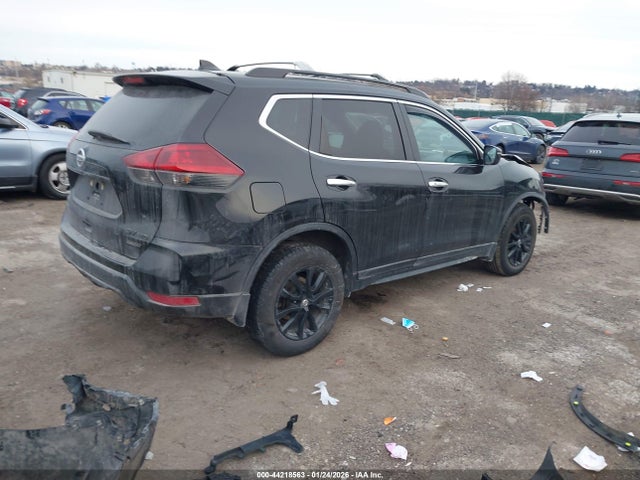 5N1AT2MV4JC748386 Nissan ROGUE SV