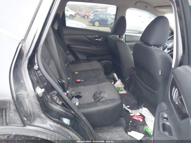 5N1AT2MV4JC748386 Nissan ROGUE SV