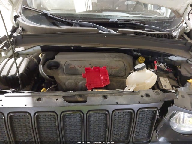 2021 JEEP RENEGADE ZACNJDAB8MPM21472 Photo 9