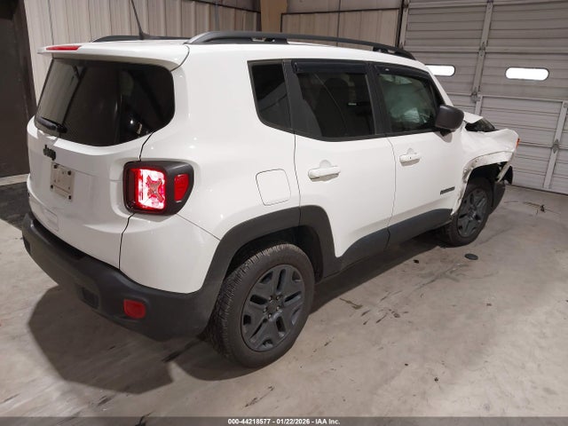 2021 JEEP RENEGADE ZACNJDAB8MPM21472 Photo 3