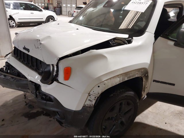 2021 JEEP RENEGADE ZACNJDAB8MPM21472 Photo 5