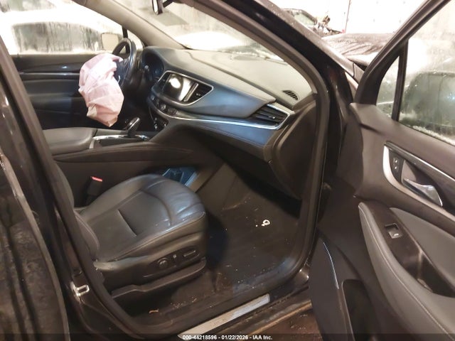 44218596 :رقم المزاد ، 5GAERBKW1JJ162368 vin ، 2018 Buick Enclave Essence مزاد بيع