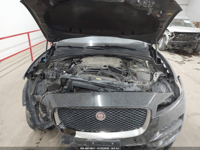 2017 JAGUAR F-PACE SADCK2BV1HA899750 Photo 9