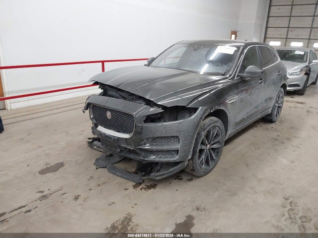 2017 JAGUAR F-PACE SADCK2BV1HA899750 Photo 1