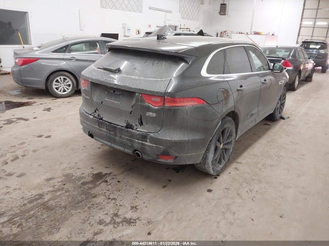 2017 JAGUAR F-PACE SADCK2BV1HA899750 Photo 3