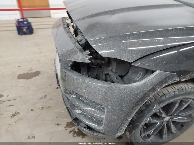 2017 JAGUAR F-PACE SADCK2BV1HA899750 Photo 5