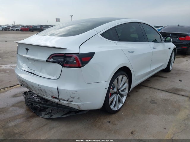 2018 TESLA MODEL 3 5YJ3E1EB3JF074630 Photo 3