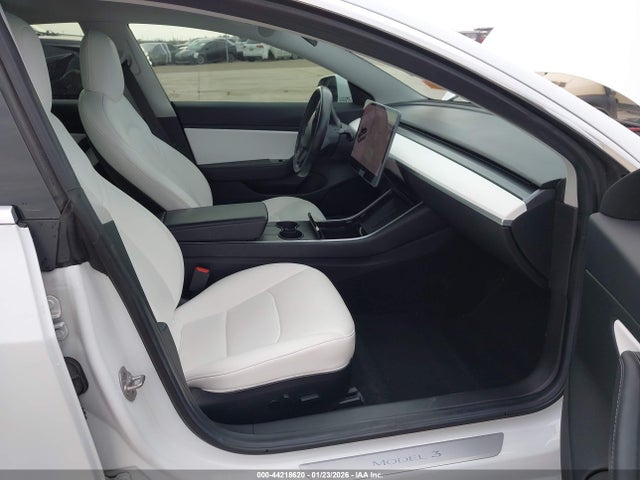 2018 TESLA MODEL 3 5YJ3E1EB3JF074630 Photo 4