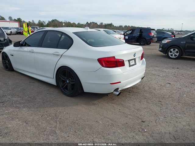 44218626 :رقم المزاد ، WBAFR7C5XDC820376 vin ، 2013 Bmw 535i مزاد بيع