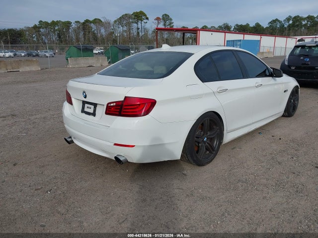 44218626 :رقم المزاد ، WBAFR7C5XDC820376 vin ، 2013 Bmw 535i مزاد بيع