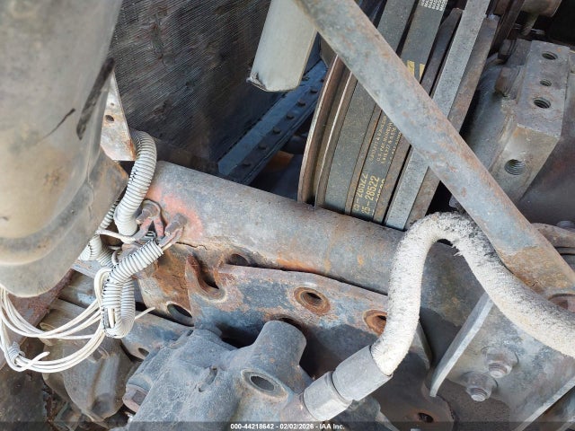 44218642 :رقم المزاد ، 1FUP2CYBXJH331700 vin ، 1988 Freightliner Conventional Fld120 مزاد بيع
