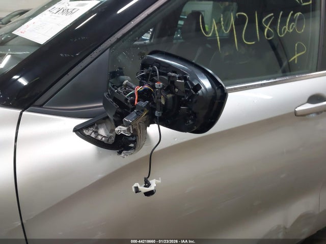 2023 MITSUBISHI OUTLANDER JA4J4UA84PZ048847 Photo 5