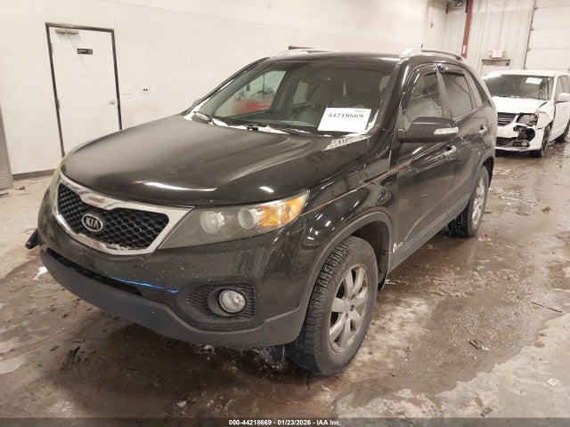 Продажа на аукционе авто 2011 Kia Sorento Lx, vin: 5XYKTCA19BG112074, номер лота: 44218669