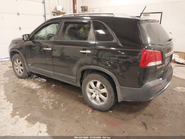 Продажа на аукционе авто 2011 Kia Sorento Lx, vin: 5XYKTCA19BG112074, номер лота: 44218669