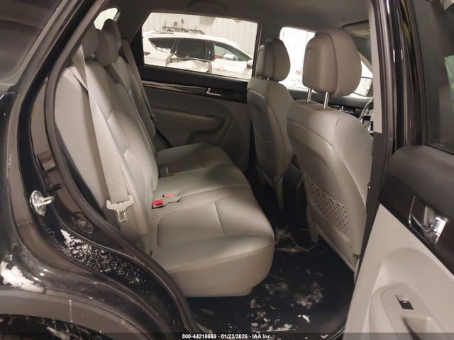 Продажа на аукционе авто 2011 Kia Sorento Lx, vin: 5XYKTCA19BG112074, номер лота: 44218669