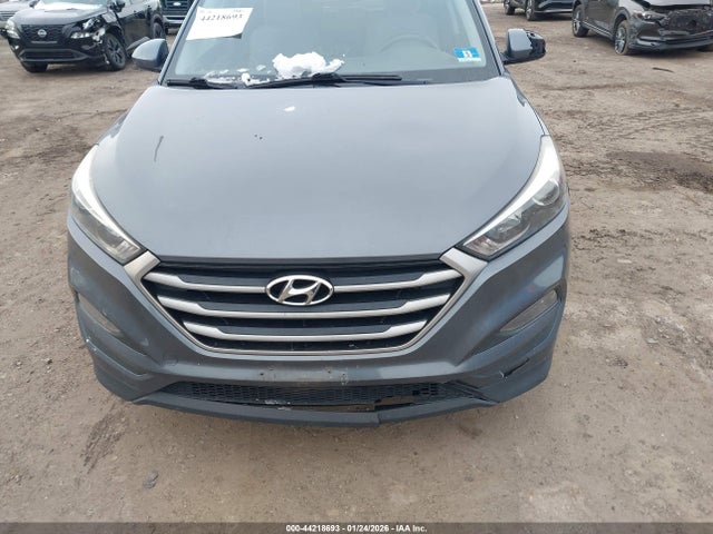 KM8J33A4XJU665203 Hyundai TUCSON SEL