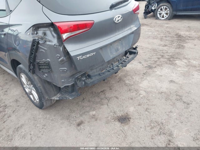KM8J33A4XJU665203 Hyundai TUCSON SEL