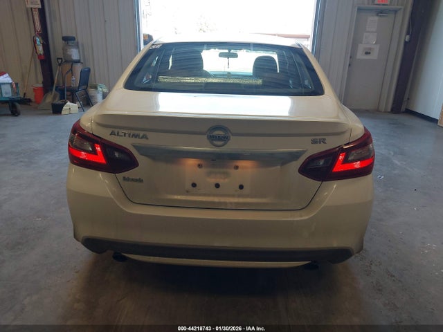 1N4AL3AP4JC268032 Nissan Altima 2.5 Sr