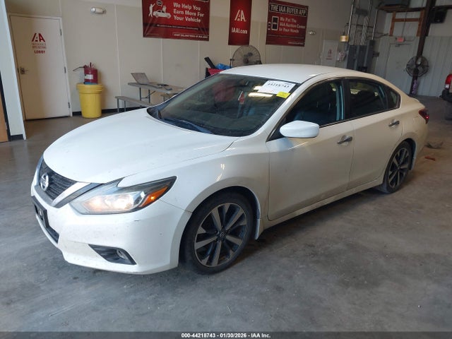 1N4AL3AP4JC268032 Nissan Altima 2.5 Sr