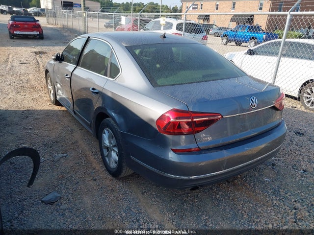 Aukcja sprzedaży 2017 Volkswagen Passat 1.8t S, vin: 1VWAT7A37HC021786, numer aukcji: 44218750