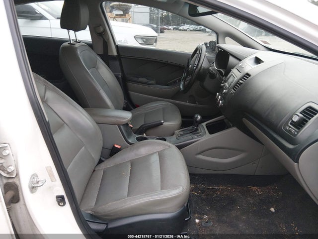 KNAFZ4A81F5269449 KIA FORTE EX