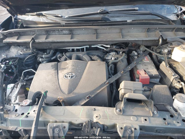 Toyota Highlander Xle 2021 5TDGZRBH2MS076771 Image 10