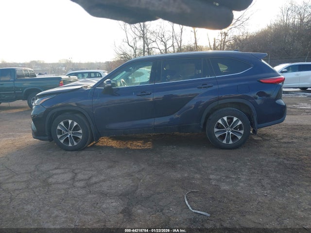 Toyota Highlander Xle 2021 5TDGZRBH2MS076771 Image 15