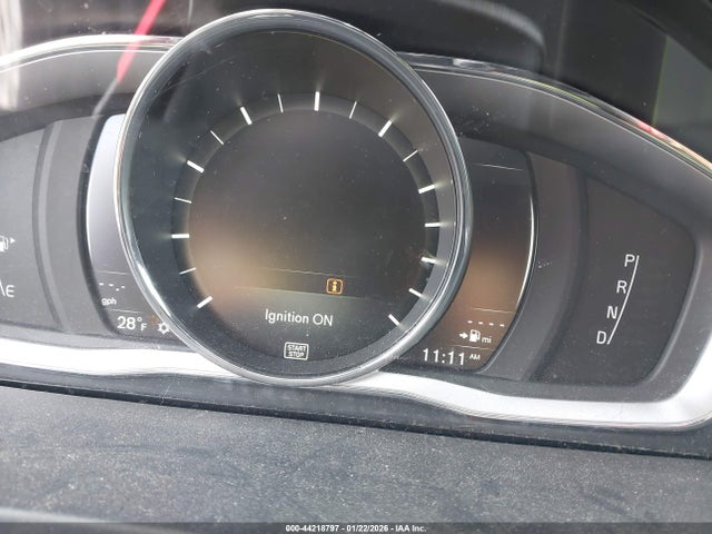 2017 VOLVO V60 CROSS COUNTRY YV440MWK7H1023845 Photo 6