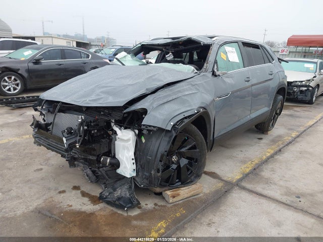 2026 Volkswagen Atlas Cross Sport Se With Technology მანქანა იყიდება აუქციონზე, vin: 1V2JC2CA5TC212969, აუქციონის ნომერი: 44218829