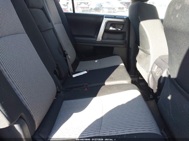 JTEMU5JRXM5925101 Toyota 4RUNNER SR5