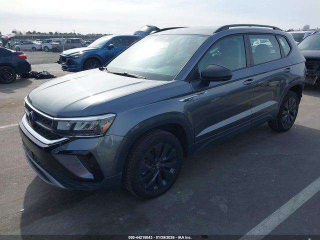 44218843 :رقم المزاد ، 3VV5X7B23RM022594 vin ، 2024 Volkswagen Taos 1.5t S مزاد بيع