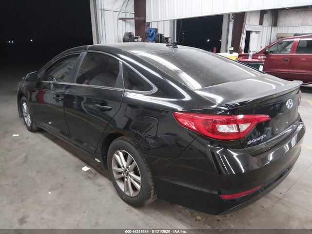 Hyundai SONATA SE 2015 5NPE24AF2FH206992 Image 3