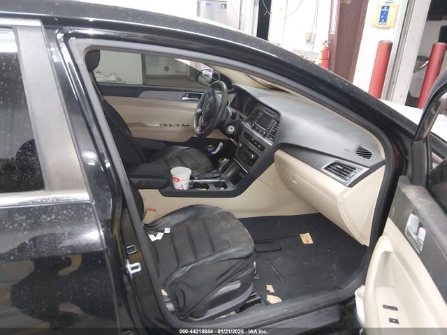 Hyundai SONATA SE 2015 5NPE24AF2FH206992 Image 5