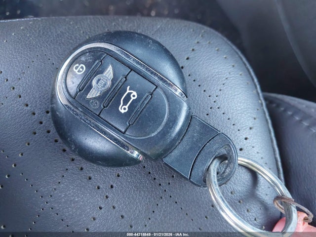 2017 MINI CONVERTIBLE WMWWG5C55H3C19976 Photo 10