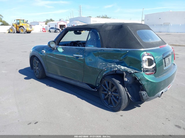 2017 MINI CONVERTIBLE WMWWG5C55H3C19976 Photo 2