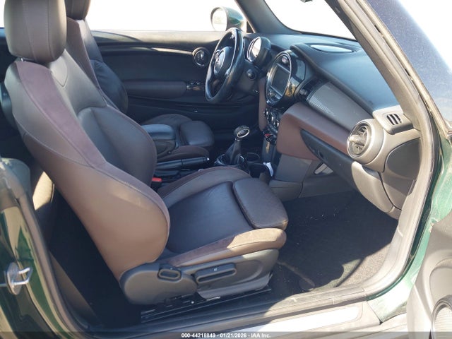 2017 MINI CONVERTIBLE WMWWG5C55H3C19976 Photo 4