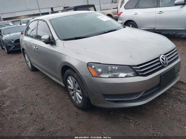 2014 VOLKSWAGEN PASSAT 1VWAT7A31EC086385