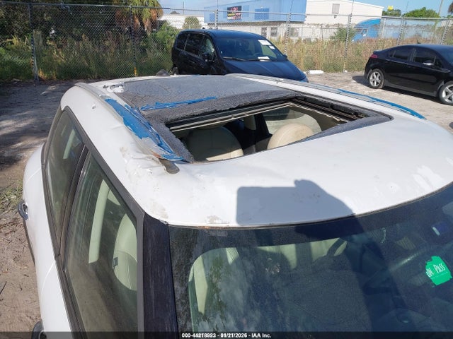 2014 MINI COUNTRYMAN WMWZB3C53EWR40773 Photo 5