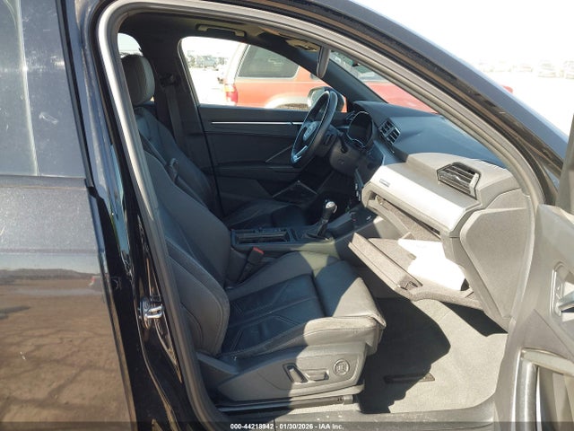 2021 AUDI Q3 WA1DECF34M1144781 Photo 4