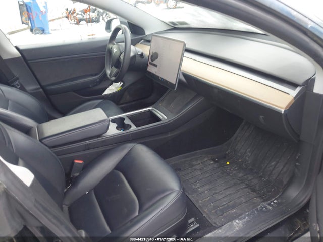 Продажа на аукционе авто 2021 Tesla Model 3 Long Range Dual Motor All-wheel Drive, vin: 5YJ3E1EB7MF915580, номер лота: 44218943