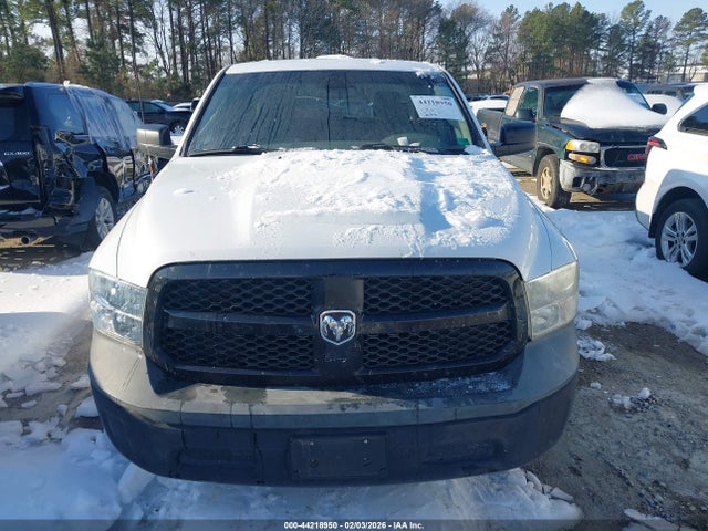 1C6RR6ST7KS637733 RAM 1500 Classic Tradesman 4x2 6&#039;4 Box
