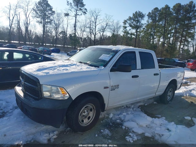 1C6RR6ST7KS637733 RAM 1500 Classic Tradesman 4x2 6&#039;4 Box