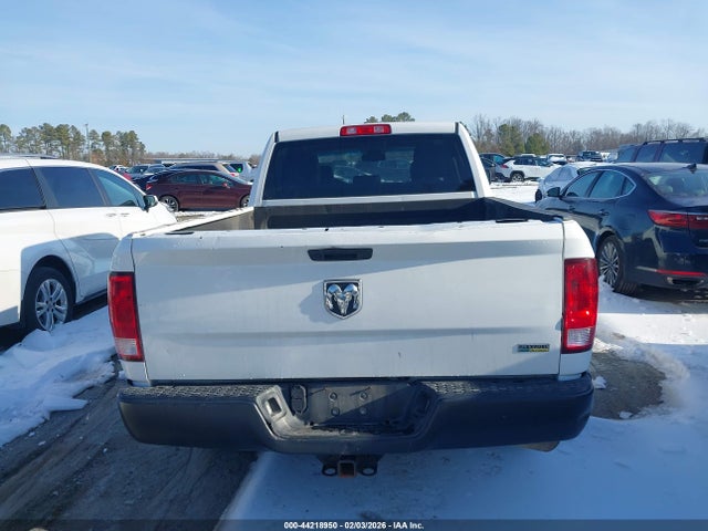 1C6RR6ST7KS637733 RAM 1500 Classic Tradesman 4x2 6&#039;4 Box