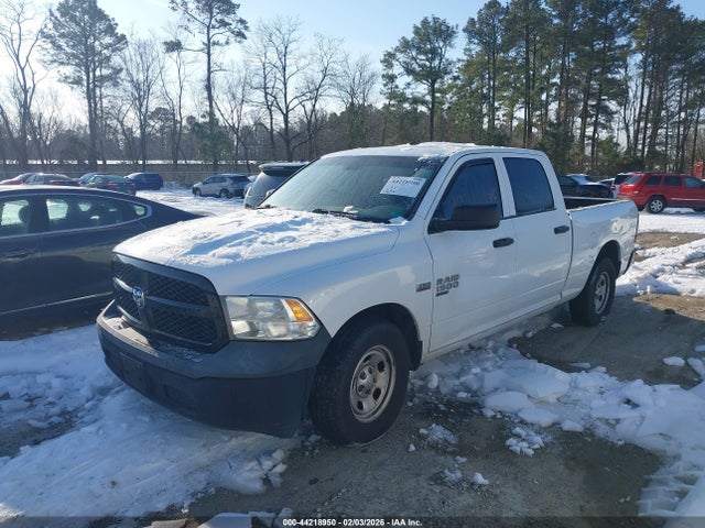 1C6RR6ST7KS637733 RAM 1500 Classic Tradesman 4x2 6&#039;4 Box