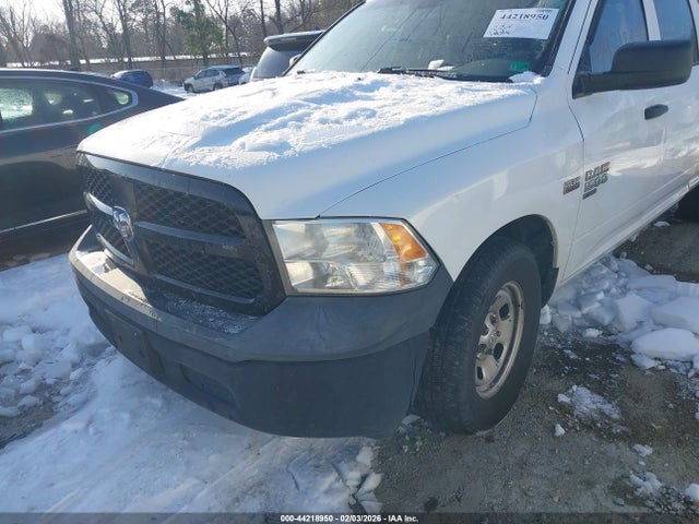 1C6RR6ST7KS637733 RAM 1500 Classic Tradesman 4x2 6&#039;4 Box