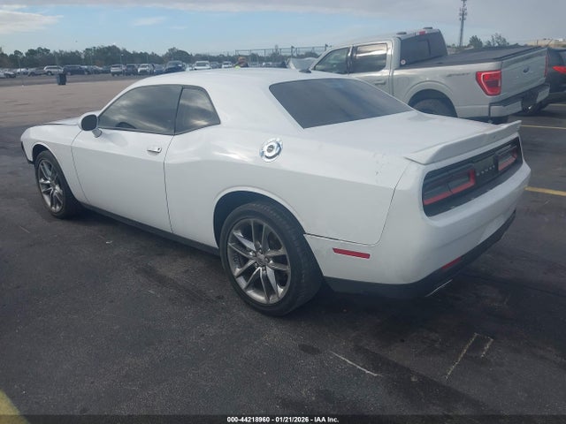 2022 DODGE CHALLENGER 2C3CDZKG6NH132526 Photo 2