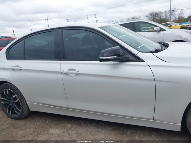 BMW 328I 2016 WBA8E9C51GK648572 Image 13
