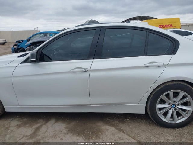 BMW 328I 2016 WBA8E9C51GK648572 Image 14