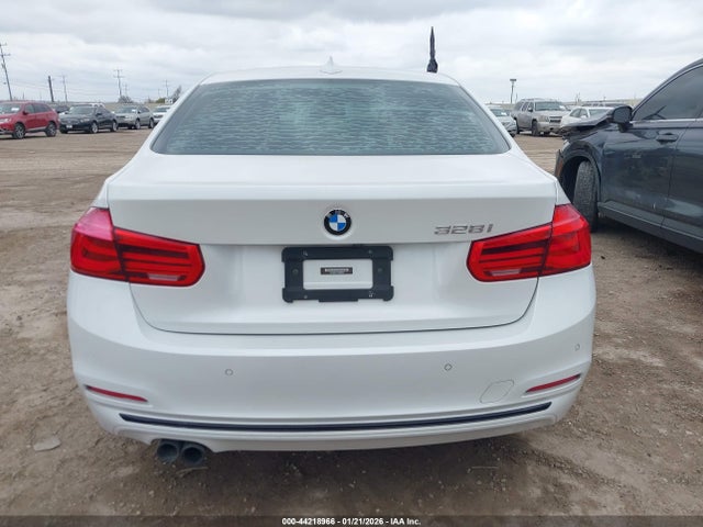 BMW 328I 2016 WBA8E9C51GK648572 Image 16