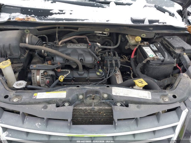 44219000 :رقم المزاد ، 2A4RR2D13AR357542 vin ، 2010 Chrysler Town & Country New Lx مزاد بيع